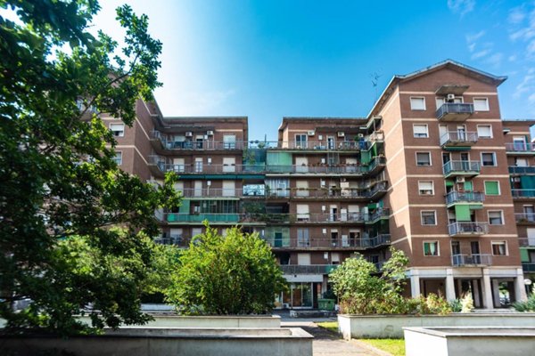 appartamento in vendita a Milano in zona Corvetto