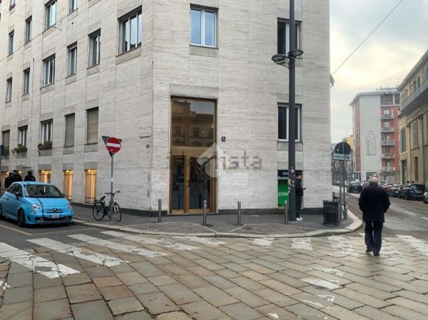 locale di sgombero in vendita a Milano in zona Sant'Ambrogio