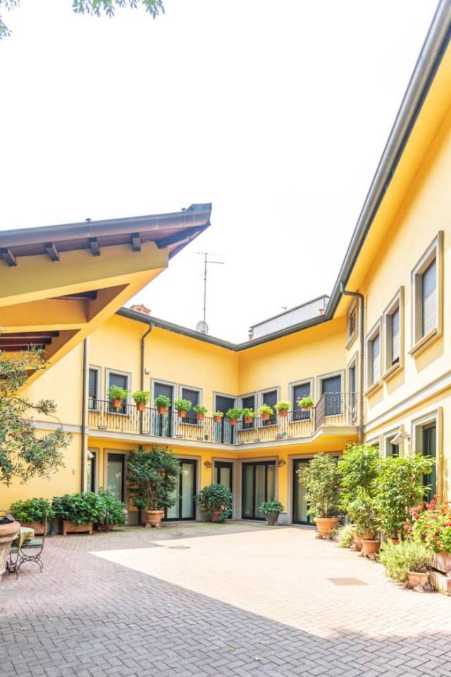 casa indipendente in vendita a Milano in zona Porta Romana