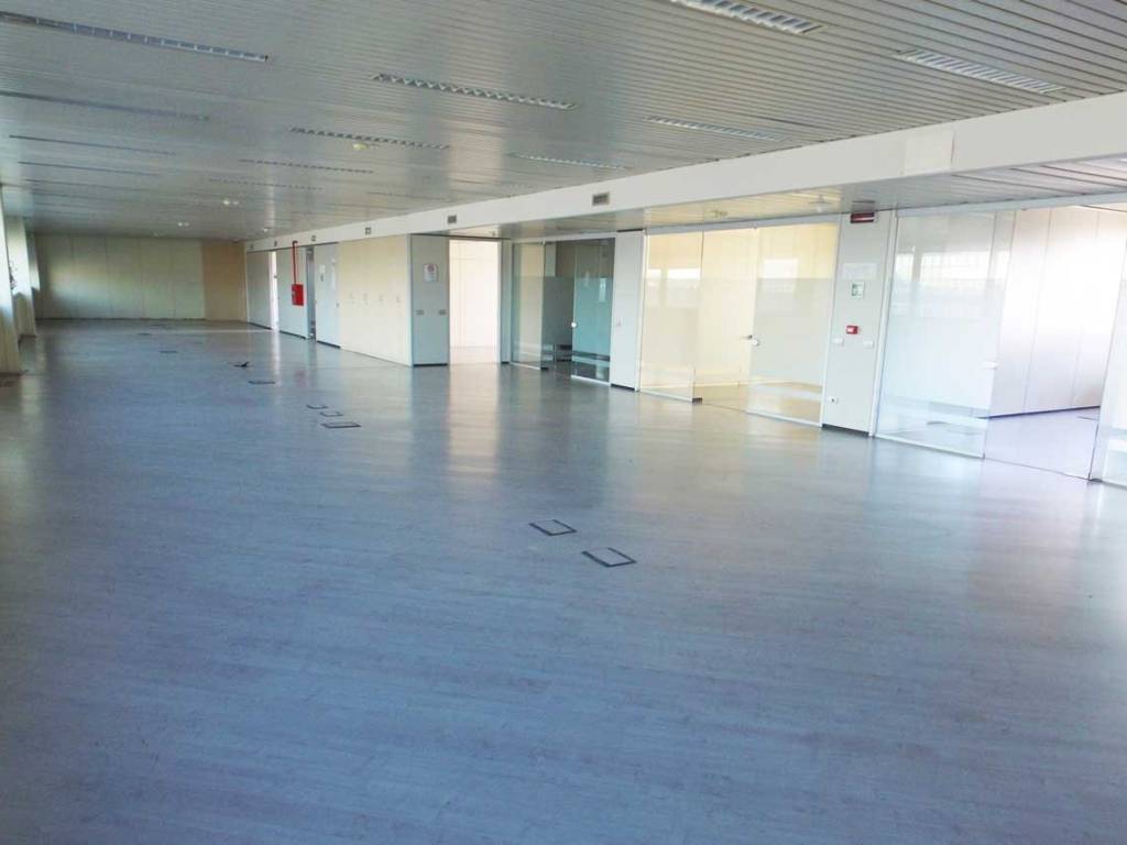 intera palazzina in vendita a Milano in zona Vigentino