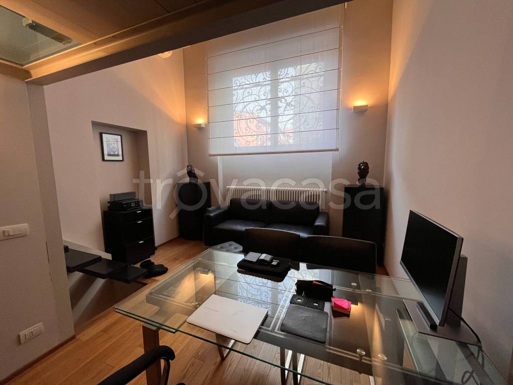 appartamento in vendita a Milano in zona Bocconi