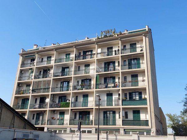 appartamento in vendita a Milano in zona Garegnano