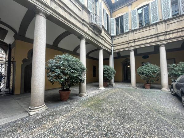 ufficio in vendita a Milano in zona Brera