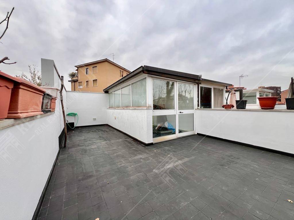 appartamento in vendita a Milano in zona Segnano