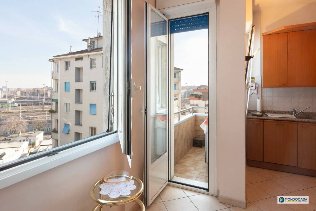 appartamento in vendita a Milano in zona Cascina dei Pomi