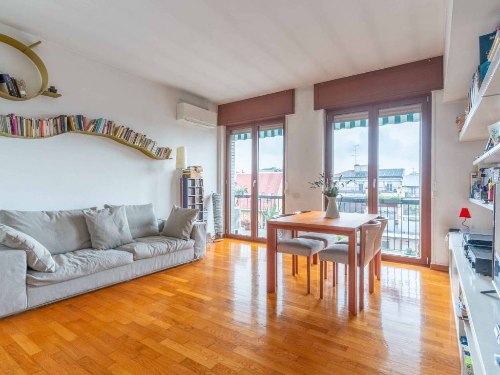 appartamento in vendita a Milano in zona Chiesa Rossa