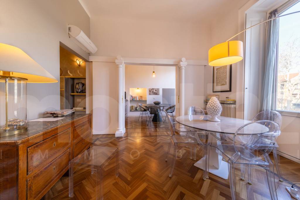 appartamento in vendita a Milano in zona Guastalla
