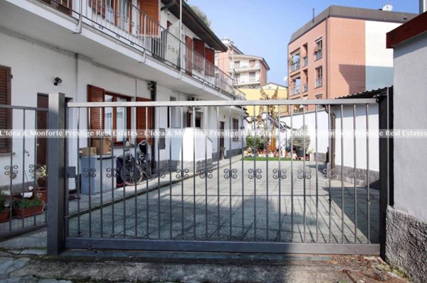 casa indipendente in vendita a Milano in zona San Siro