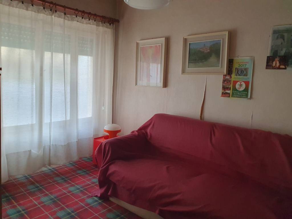 appartamento in vendita a Milano in zona Guastalla