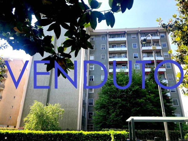 appartamento in vendita a Milano in zona Rogoredo