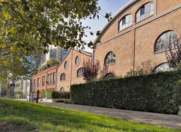 ufficio in vendita a Milano in zona Barona