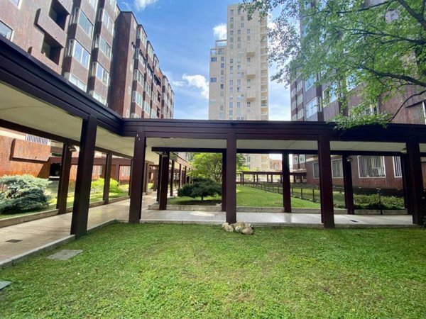 negozio in vendita a Milano in zona Maggiolina