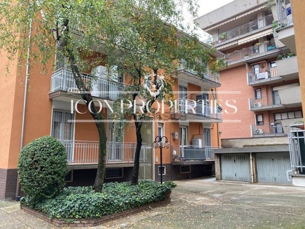 appartamento in vendita a Milano in zona Dergano