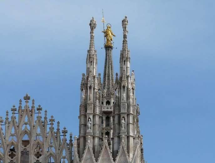 appartamento in vendita a Milano in zona Cadorna