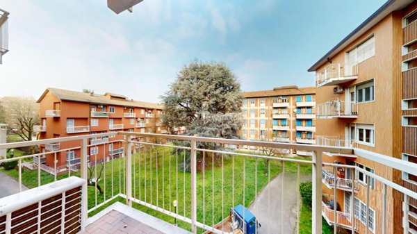 appartamento in vendita a Milano in zona XXII Marzo