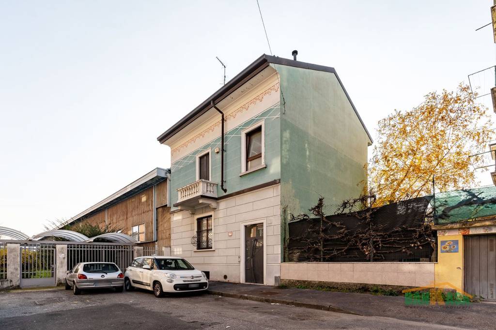 casa indipendente in vendita a Milano in zona Bovisa