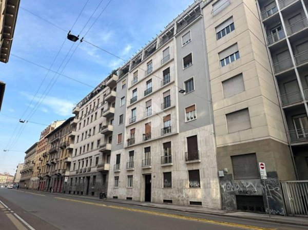 appartamento in vendita a Milano in zona Cadorna