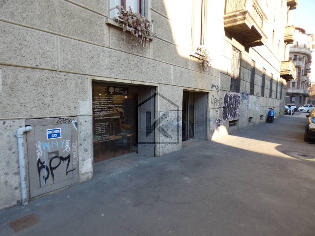 negozio in vendita a Milano in zona Città Studi