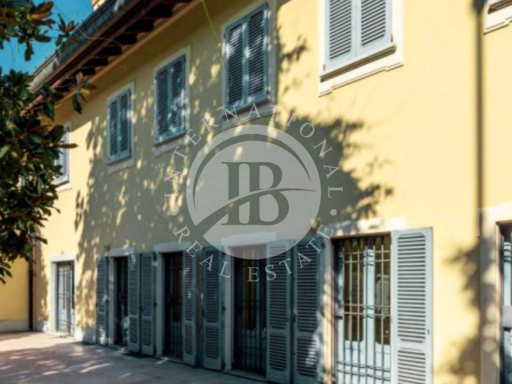 casa indipendente in vendita a Milano in zona Ponte Lambro
