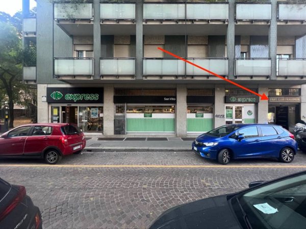 negozio in vendita a Milano