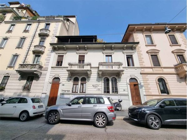 casa indipendente in vendita a Milano