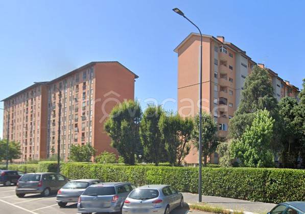 appartamento in vendita a Milano in zona Famagosta