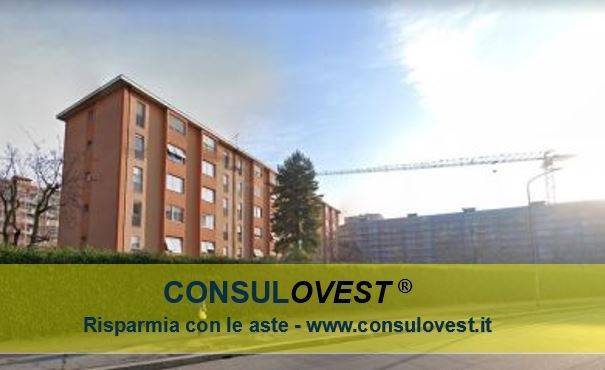 appartamento in vendita a Milano in zona Gallaratese