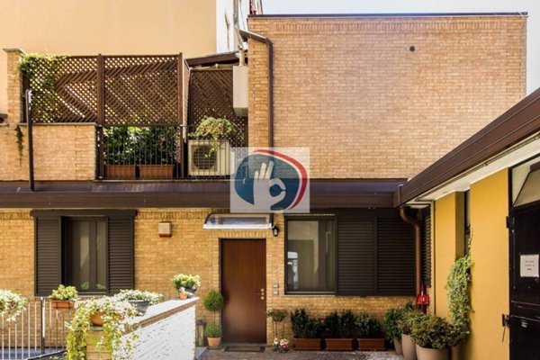 casa indipendente in vendita a Milano in zona Bovisa