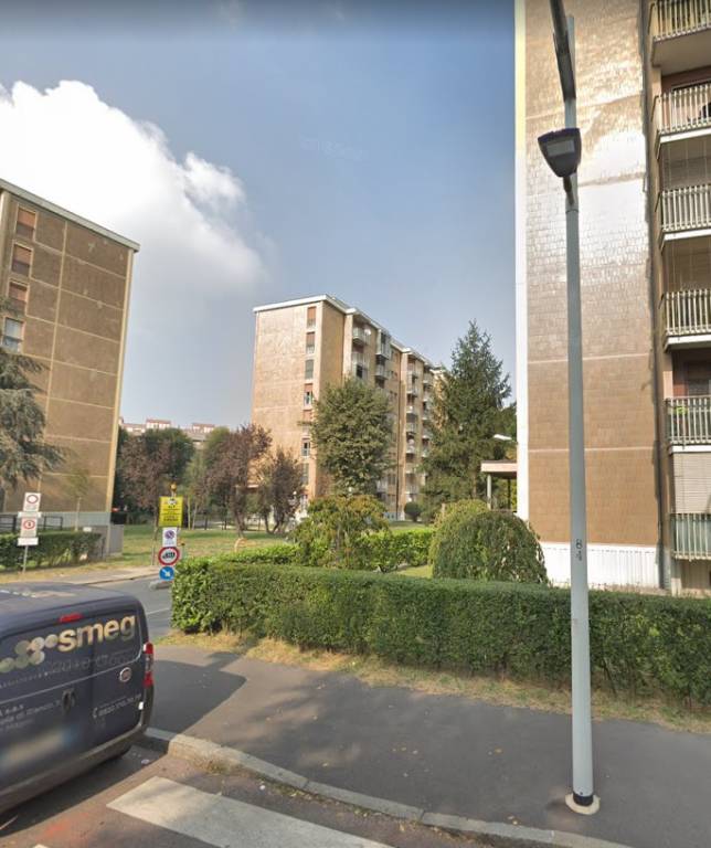 appartamento in vendita a Milano in zona Gallaratese