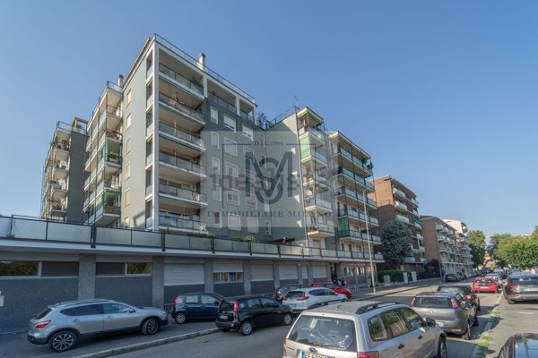 appartamento in vendita a Milano in zona Vigentino
