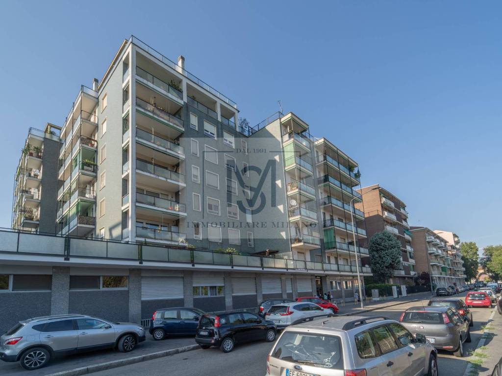 appartamento in vendita a Milano in zona Vigentino