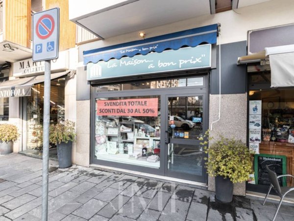 negozio in vendita a Milano in zona Sempione