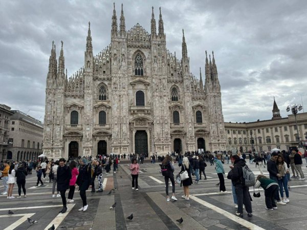 appartamento in vendita a Milano in zona Sempione