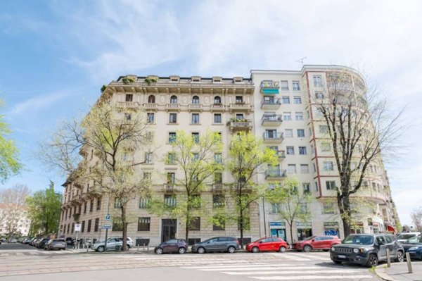 appartamento in vendita a Milano in zona Parco Solari