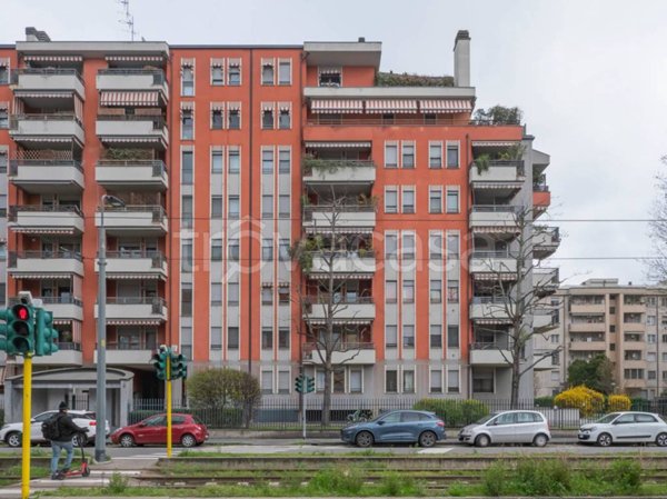 appartamento in vendita a Milano in zona Vigentino