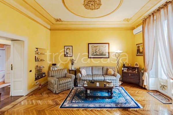 appartamento in vendita a Milano in zona XXII Marzo
