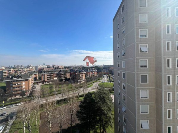appartamento in vendita a Milano in zona Gallaratese