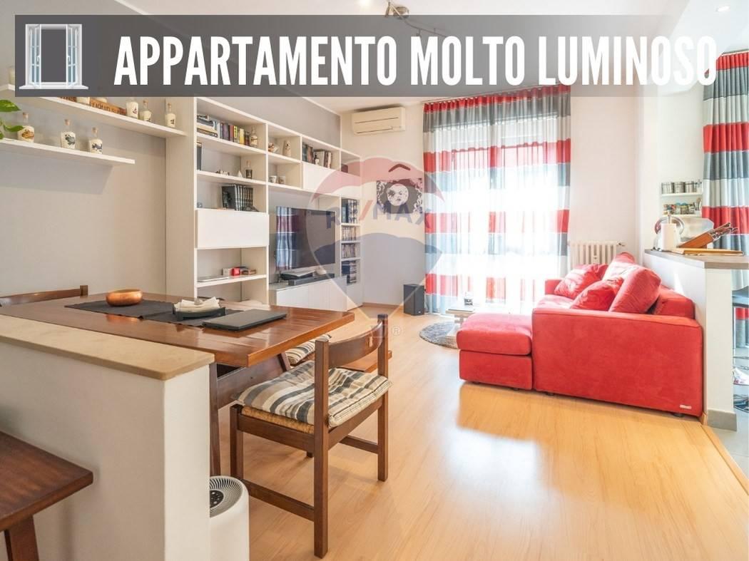 appartamento in vendita a Milano in zona Morivione