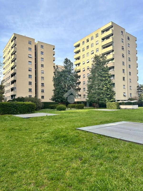 appartamento in vendita a Milano in zona QT8