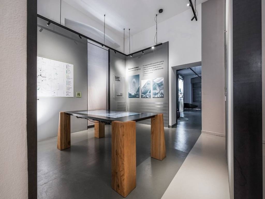 ufficio in vendita a Milano in zona Città Studi