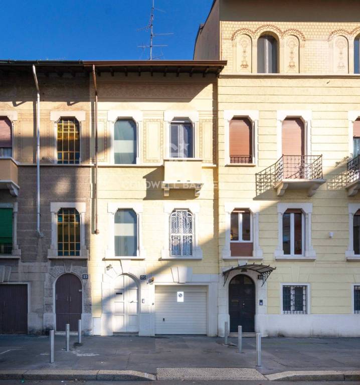 casa indipendente in vendita a Milano in zona Cagnola