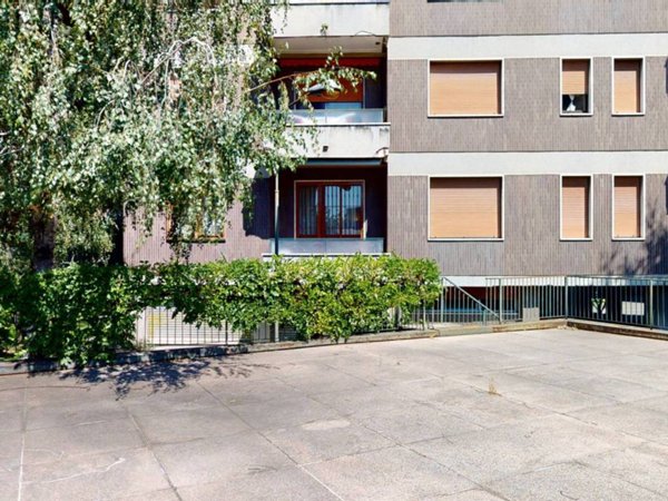 appartamento in vendita a Milano in zona Taliedo