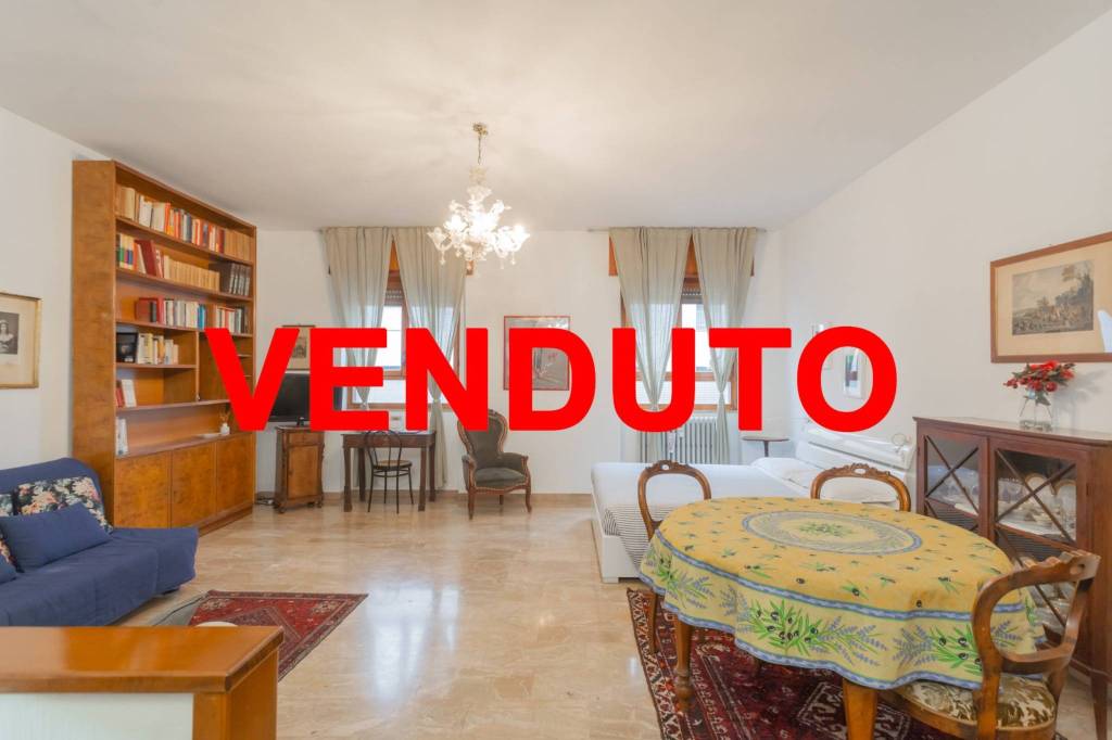 appartamento in vendita a Milano in zona Solari