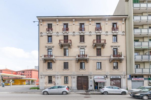 appartamento in vendita a Milano in zona Montalbino