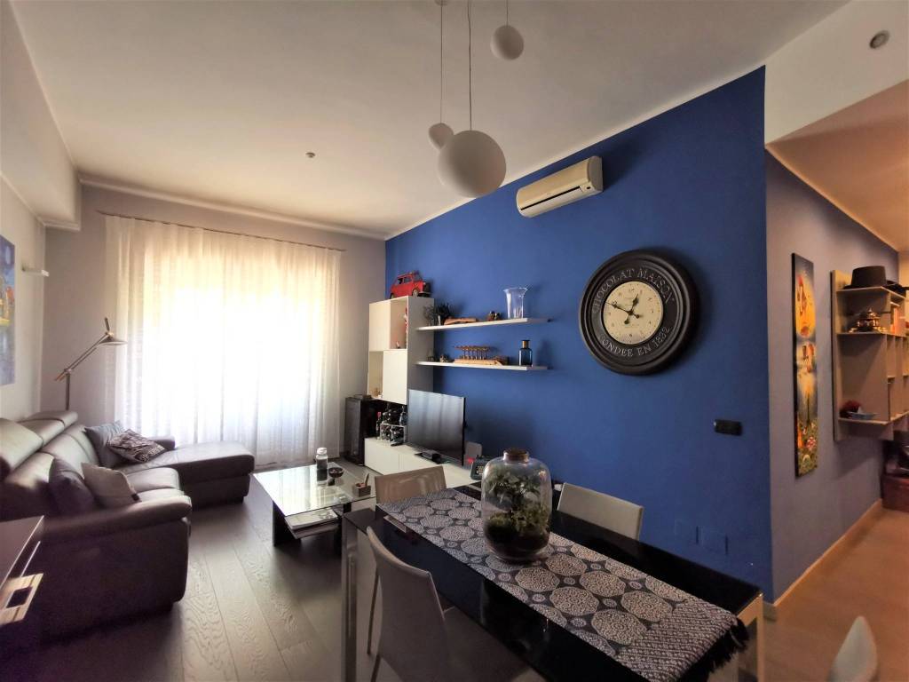appartamento in vendita a Milano in zona Guastalla