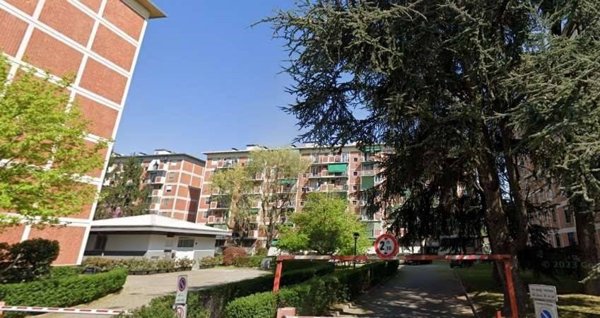 appartamento in vendita a Milano in zona Quartiere degli Olmi