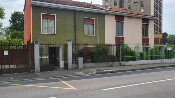 casa semindipendente in vendita a Milano in zona Quinto Romano