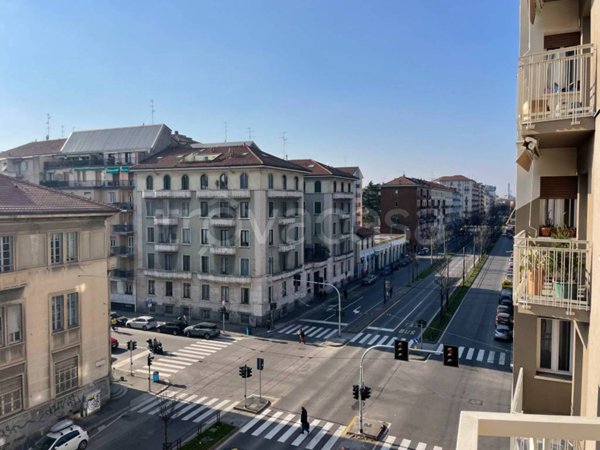 appartamento in vendita a Milano in zona Isola