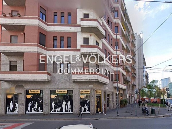 negozio in vendita a Milano in zona Centro Direzionale