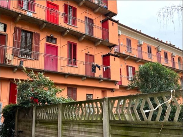 appartamento in vendita a Milano in zona Porta Ticinese